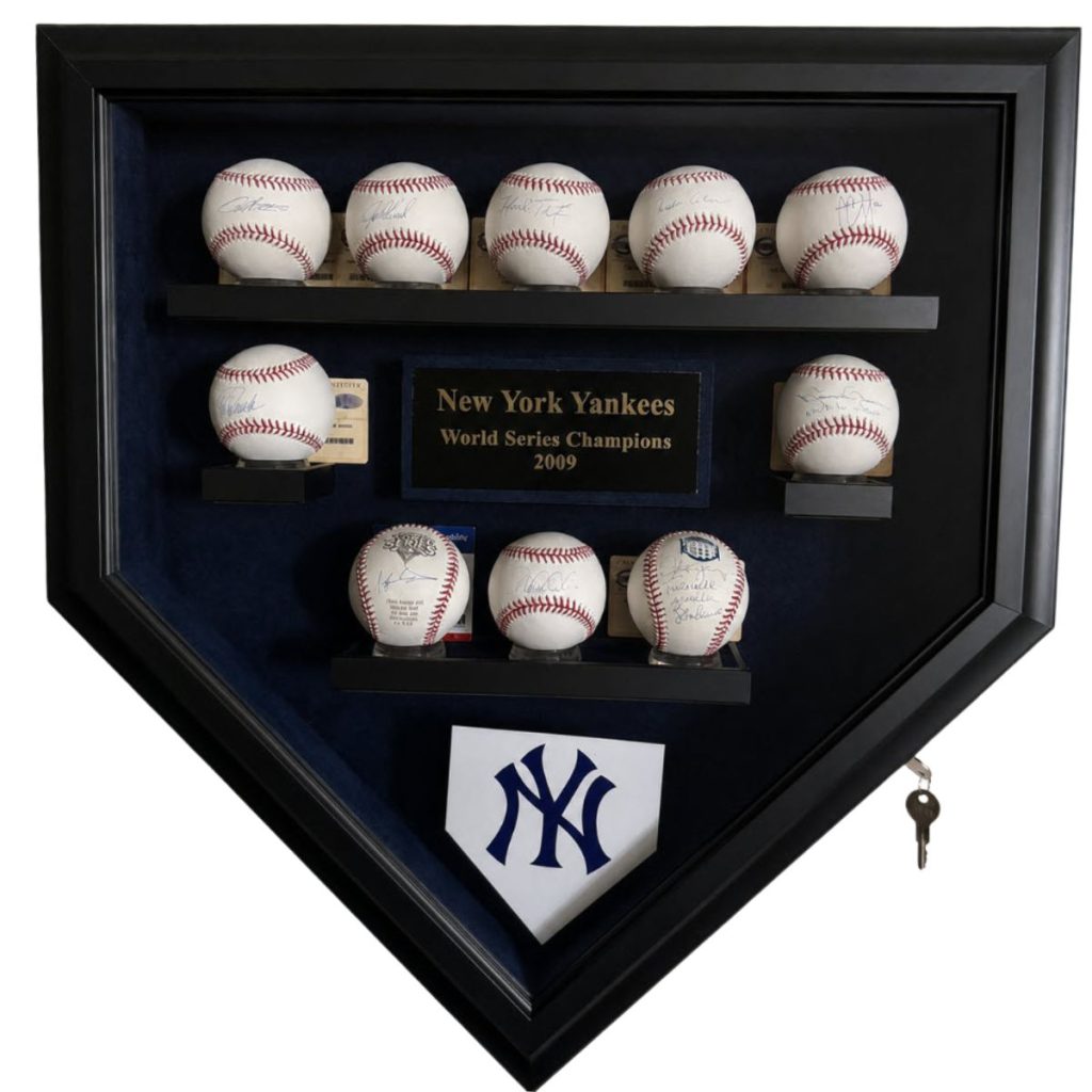 2009 New York Yankees World Series Champion 10 signed baseballs with display case