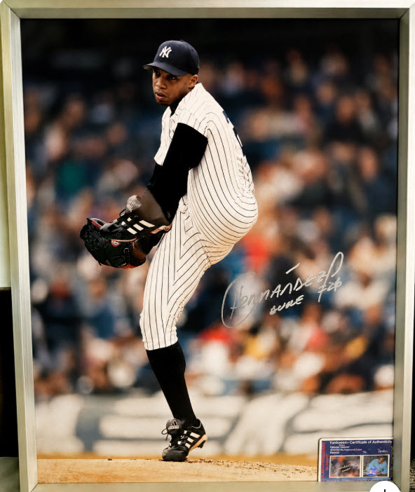 Orlando 'El Duque' Hernandez 16x20 Metal Framed Photo